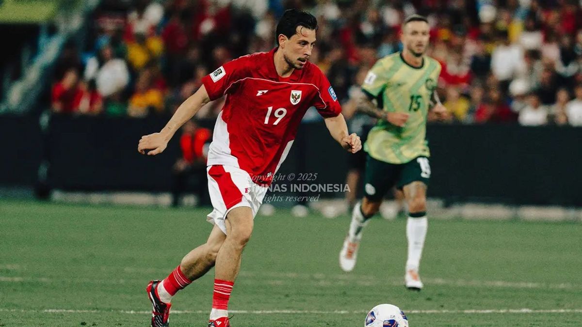 赵丽娜：走了70所学校，女孩踢球屈指可数；想让女孩踢球普及